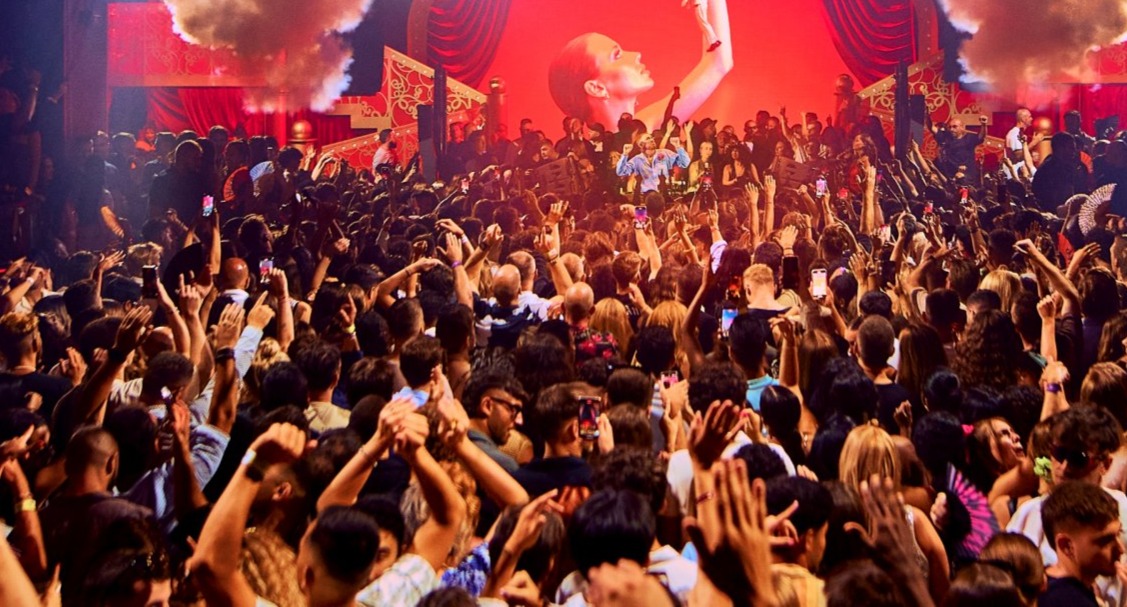 crowd5